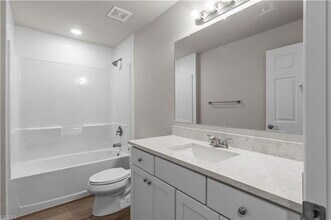 3132 NE 13th Pl in Cape Coral, FL - Building Photo - Building Photo