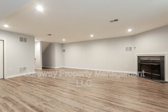 10 Sea Breeze Ct in Stafford Township, NJ - Building Photo - Building Photo