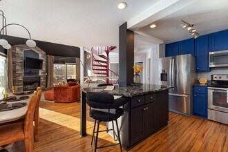 585 Granny Lewis Ln in Mars Hill, NC - Building Photo - Building Photo