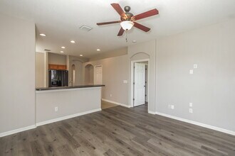 808 College Chase Dr in Ruskin, FL - Building Photo - Building Photo