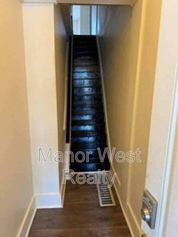 property at 1559 W King St