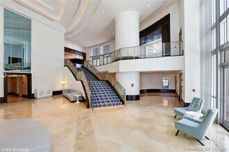 4401 Collins Ave-Unit -2107 in Miami Beach, FL - Building Photo - Building Photo