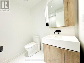 117 Broadway Ave in Toronto, ON - Building Photo - Building Photo