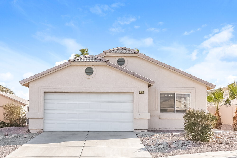 2015 Thunder Storm Ave in North Las Vegas, NV - Building Photo