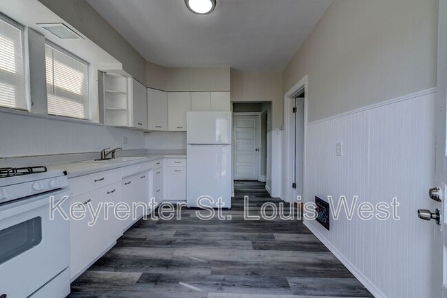property at 3953 Tholozan Ave