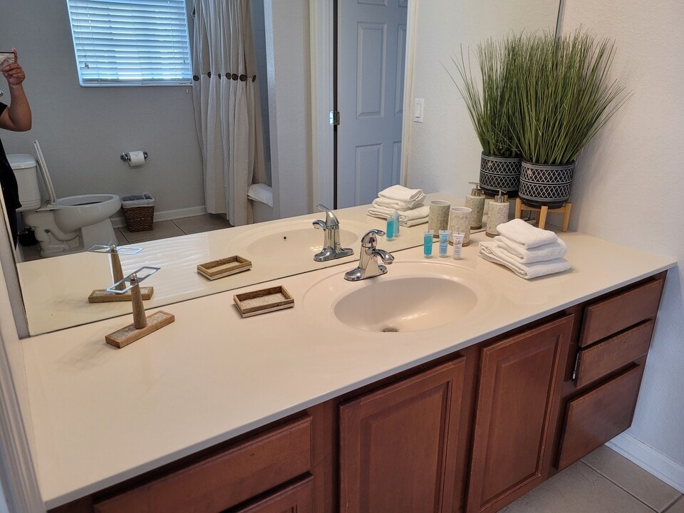 4114 Breakview Dr, Unit 2 in Orlando, FL - Building Photo