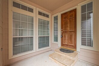 18 W Greenhill Terrace Pl in Spring, TX - Building Photo - Building Photo
