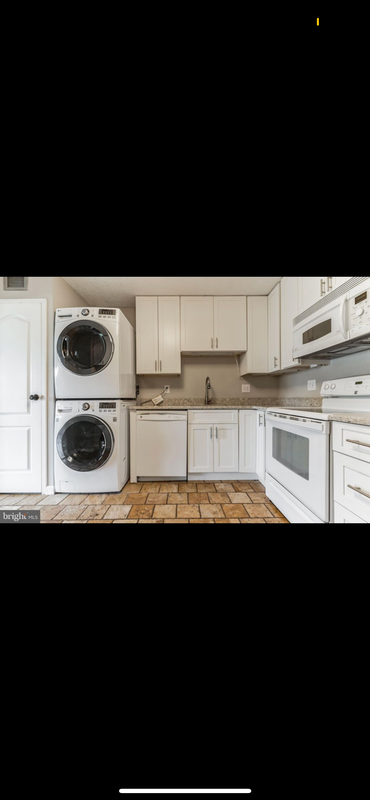 property at 250 S Reynolds St