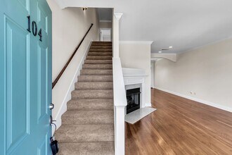 404 Mercomatic Dr in Nashville, TN - Building Photo - Building Photo