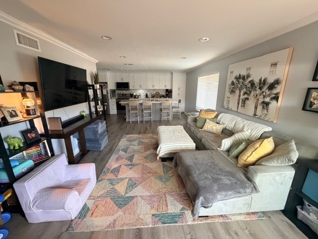 2292 Juniper Rd in Tustin, CA - Foto de edificio - Building Photo