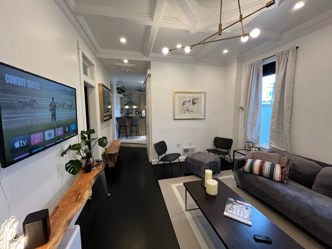 property at 2280 N Clybourn Ave