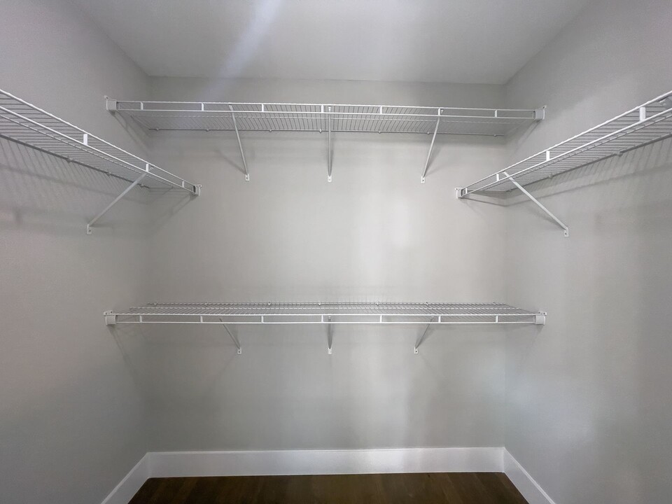 357 London Rd in Asheville, NC - Building Photo