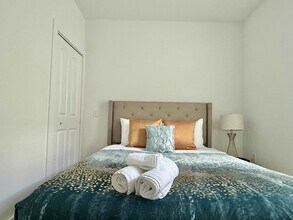 542 Boulevard NE in Atlanta, GA - Foto de edificio - Building Photo