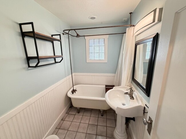 565 Hollywood Ave in Salt Lake City, UT - Building Photo - Building Photo