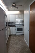 805 Maple Ave in Fruitland Park, FL - Building Photo - Building Photo