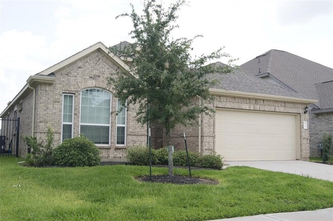 property at 24319 Bello Everett Lake Dr