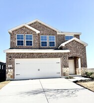 1621 Fawn Crk Dr in Blue Ridge, TX - Building Photo