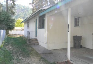property at 2112-2112 N 13th St