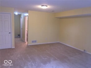 6022 S Bay Dr in Indianapolis, IN - Building Photo - Building Photo