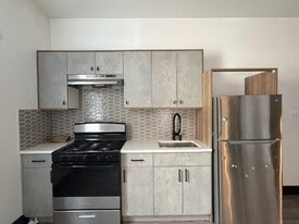 11 Thomas St in Newark, NJ - Building Photo