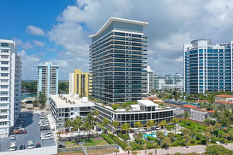 MEi in Miami Beach, FL - Foto de edificio - Building Photo