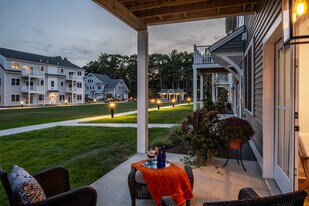 15 High Street Residences in Norwell, MA - Building Photo