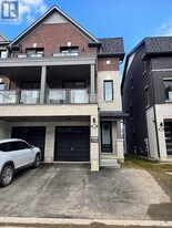 5939 Saigon St in Mississauga, ON - Building Photo