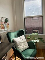 55 S Huntington Ave, Unit 204 in Boston, MA - Building Photo