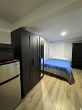 14212 SE 38th St in Bellevue, WA - Building Photo - Building Photo