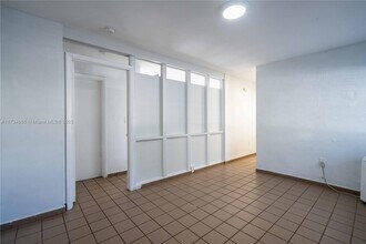 260 Navarre Ave-Unit -1 in Coral Gables, FL - Building Photo - Building Photo