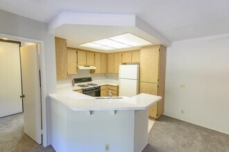 12590 Carmel Creek Rd in San Diego, CA - Building Photo - Building Photo