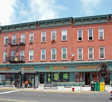 424 32nd St in Union City, NJ - Building Photo