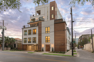 2934 N Hall St in Dallas, TX - Foto de edificio - Building Photo