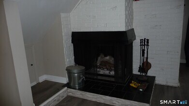 11 Little River Ln in Middletown, CT - Building Photo - Building Photo