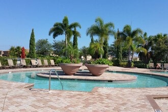 7121 River Hammock Dr in Bradenton, FL - Building Photo - Building Photo