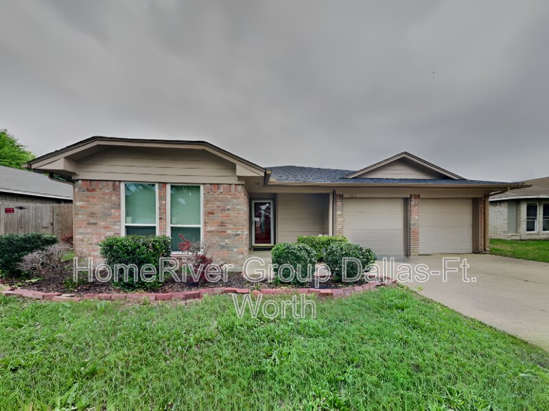 600 British Ct in Arlington, TX - Building Photo