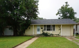 2513 43rd St in Lubbock, TX - Building Photo