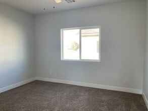 1420 Ogallala St in Pahrump, NV - Building Photo - Building Photo