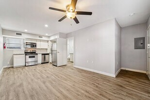 2807 Beauchamp St in Houston, TX - Building Photo
