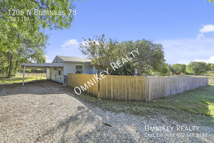 1206 TX-78 BUS in Blue Ridge, TX - Foto de edificio