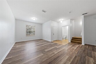 1704 Buckeye Falls Way in Orlando, FL - Building Photo - Building Photo