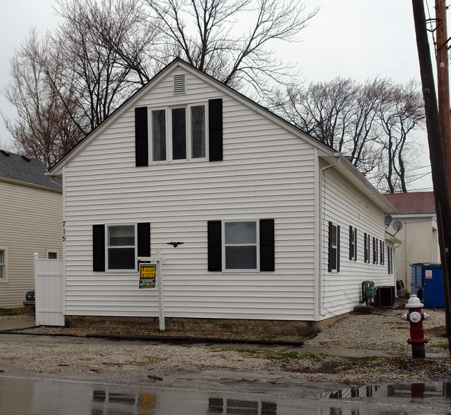 715 State St in Port Clinton, OH - Building Photo - Building Photo