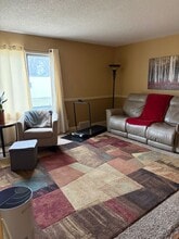 100 W 40th St in Sioux Falls, SD - Building Photo - Building Photo