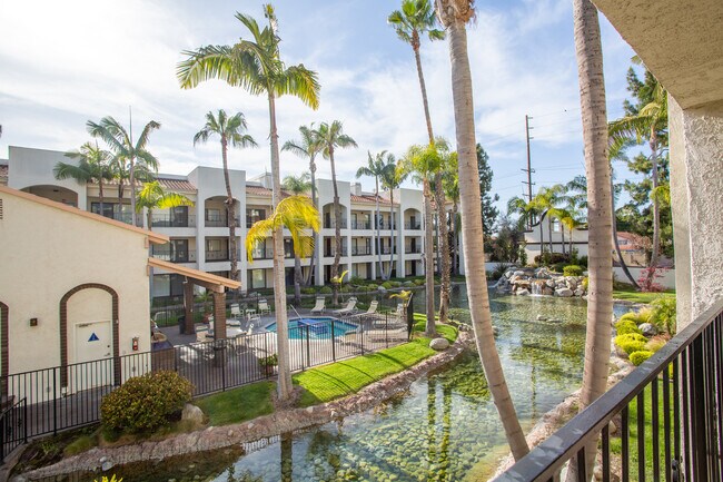 11630 Warner Ave, Unit 511 in Fountain Valley, CA - Building Photo - Building Photo