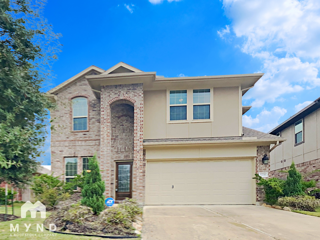 11738 E Streamertail Cir