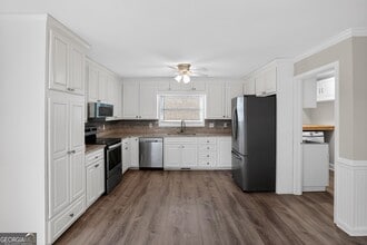 3445 Johnson Ferry Rd NE in Roswell, GA - Foto de edificio - Building Photo