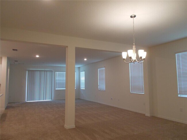 565 Overpool Ave in Davenport, FL - Building Photo - Building Photo