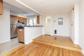 16 Cumberland St in Boston, MA - Building Photo - Building Photo