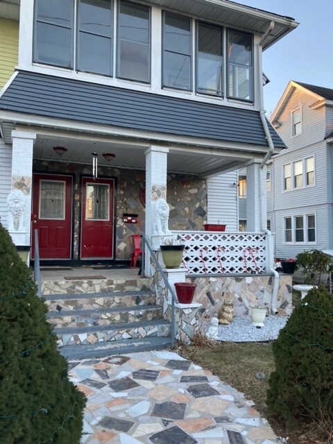 15 Somerset St in Springfield, MA - Building Photo