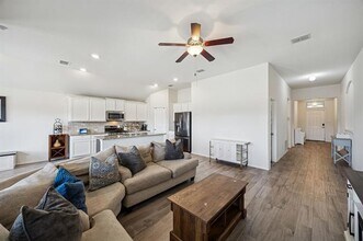 1380 Acmite Ave in Aubrey, TX - Building Photo - Building Photo